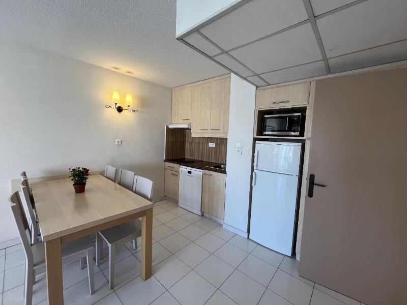 Cap Hermes 200 residence avec piscine et vue port - image 12