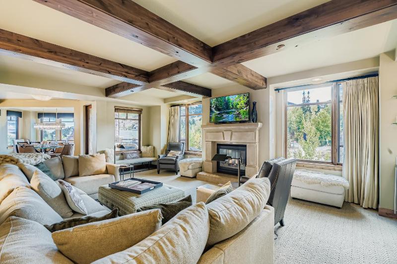 Park City Lux Dream Ski-In Out at Canyons Village! 521H by SkyRun Park City - image 36