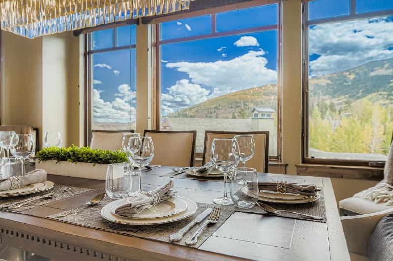 Park City Lux Dream Ski-In Out at Canyons Village! 521H by SkyRun Park City - image 15