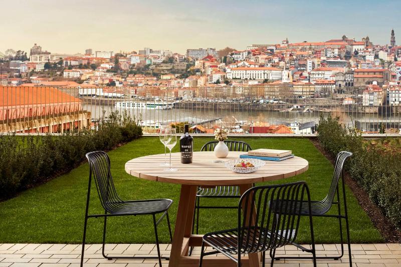 Tivoli Kopke Porto Gaia Hotel - image 26