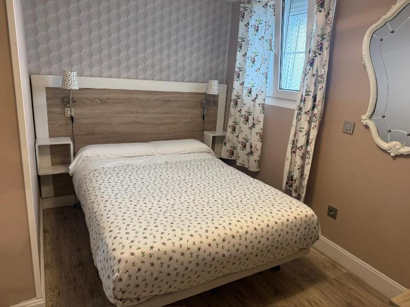 Apartamento en el centro de Santander en la plaza Juan Carlos I - image 26