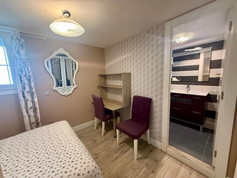 Apartamento en el centro de Santander en la plaza Juan Carlos I - image 17