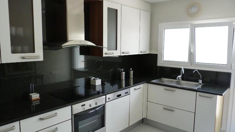 Luxury Beach House - image 35