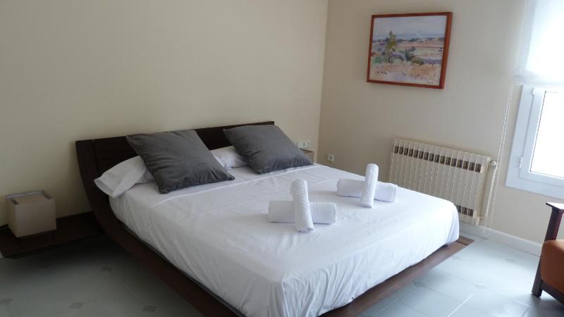 Luxury Beach House - image 6