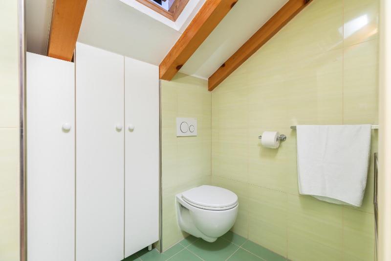 Apartments by the sea Drasnice Makarska - 23854 - image 3