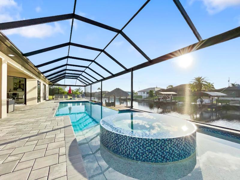 Villa Royal Palm - image 1