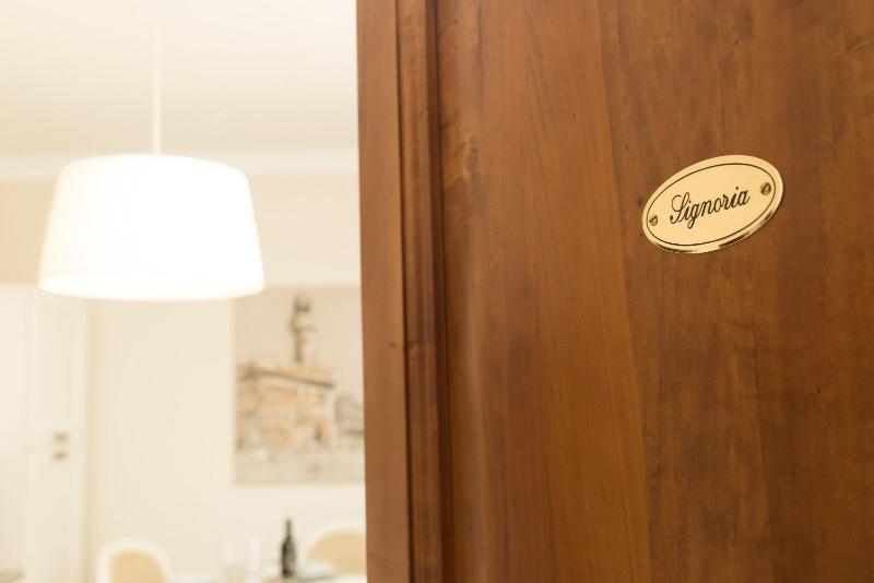 Deluxe Apartment image 3