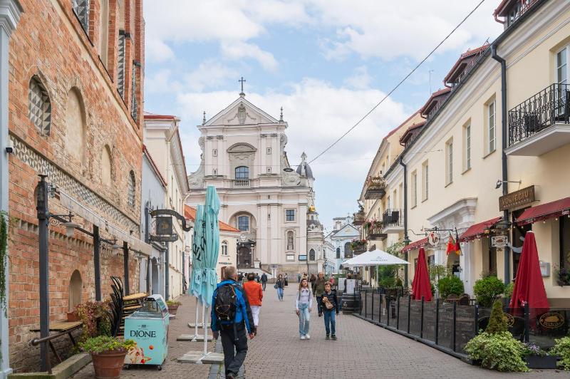 Heritage One Bedr Apartment by the Gates of Dawn by Reside Baltic - image 12
