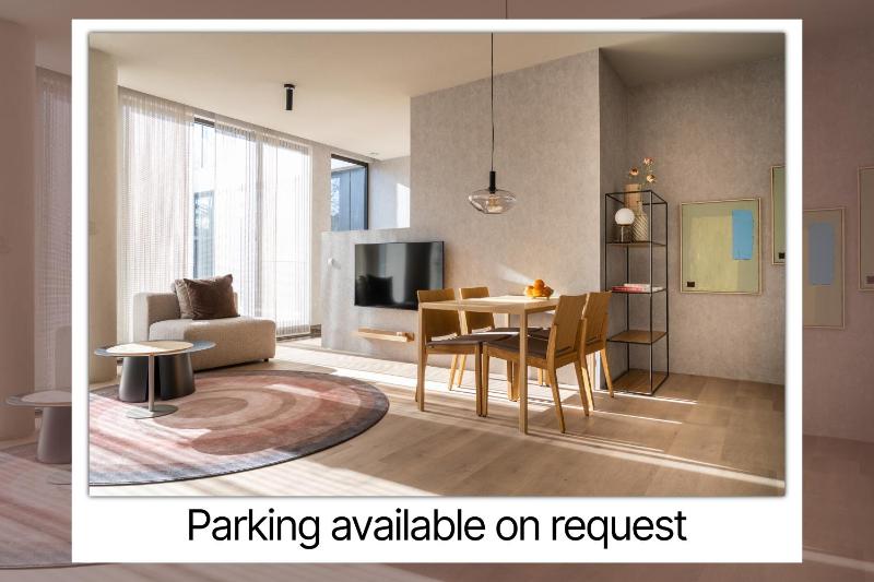 348 Suites Short Stay - image 1