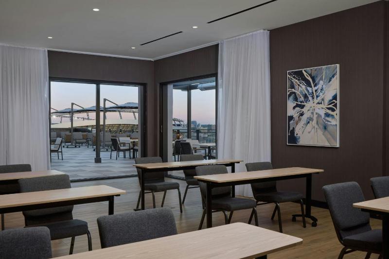 Courtyard by Marriott Denver Downtown West - image 30