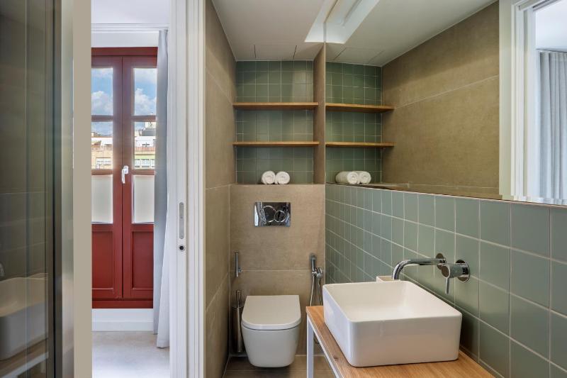 Aspasios Garden Apartments - image 6