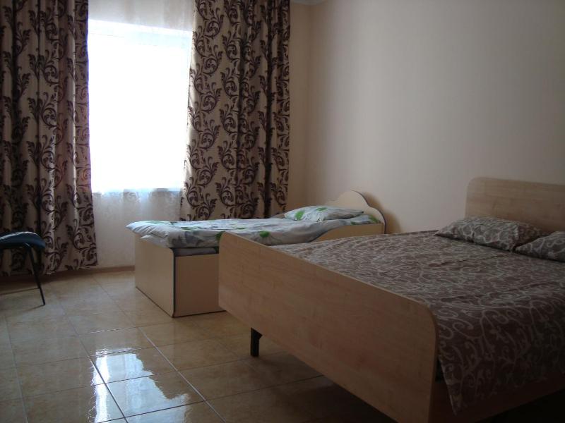 Luxury Triple Room image 3