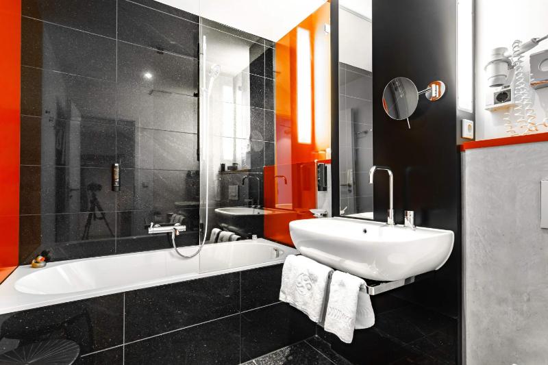 Art & Business Hotel - image 6