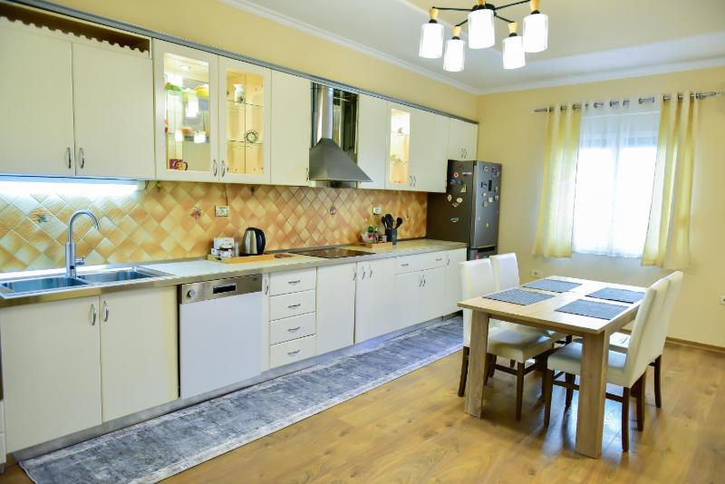 Alb Apartament Tirana - image 7