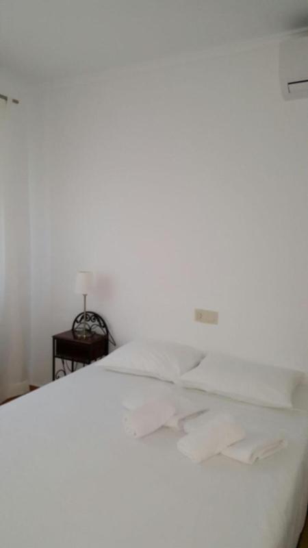 Economy Single Room image 2