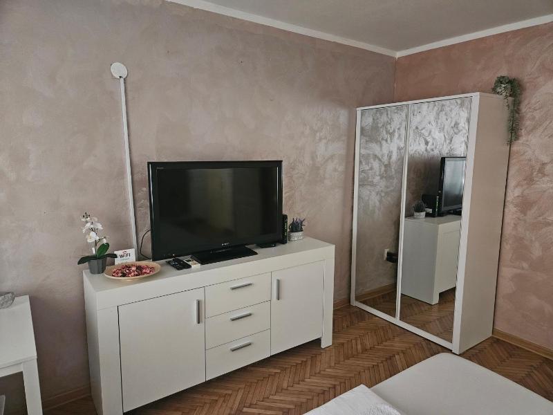 Zorka Studio in the Heart of Vracar - image 3