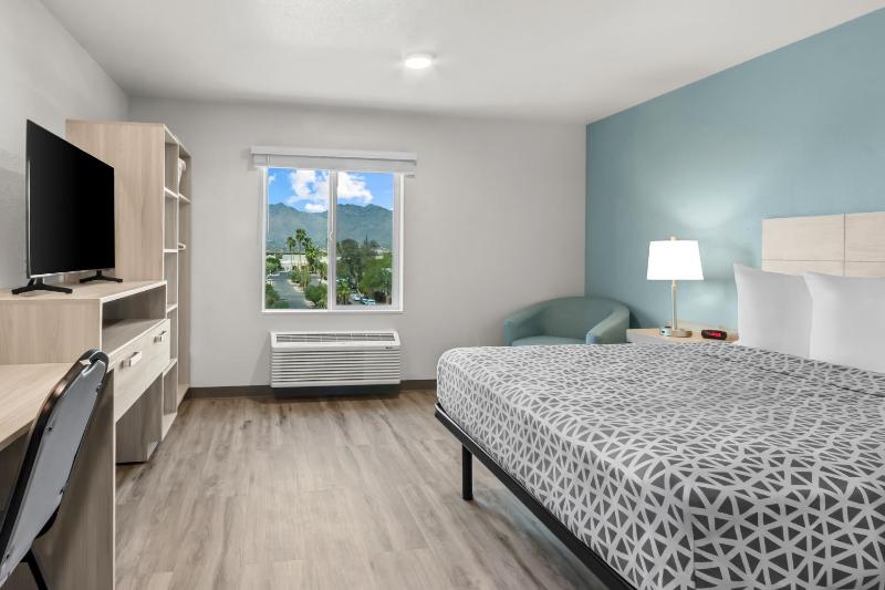 WoodSpring Suites Tucson Medical Center - image 19