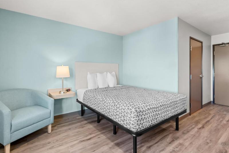 WoodSpring Suites Tucson Medical Center - image 39