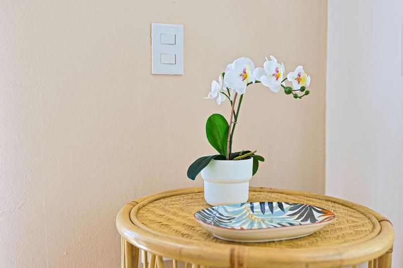 Elegant Cocotal 2BD Condo - image 9