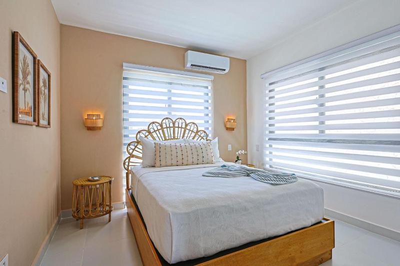 Elegant Cocotal 2BD Condo - image 21