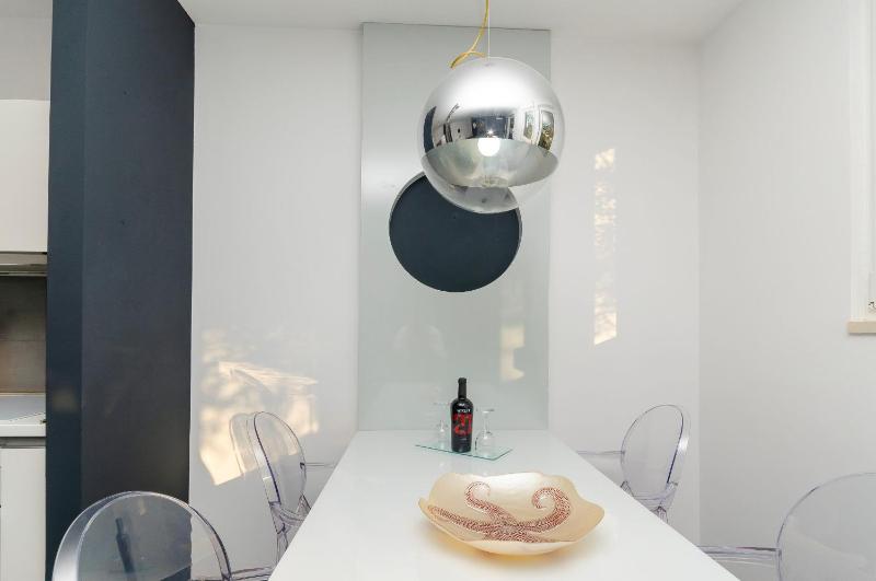 Apartment Black star - image 9
