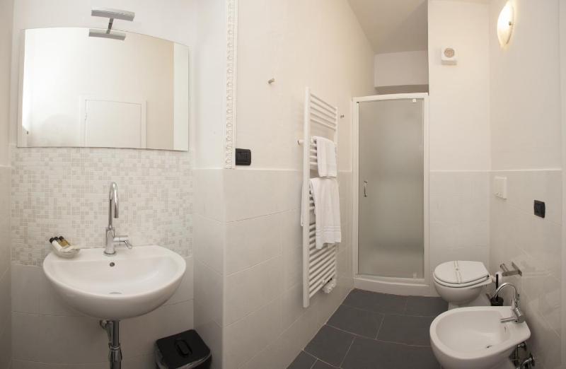 Classic Double or Twin Room - Annex image 4