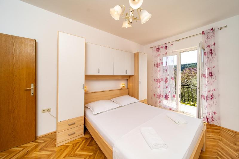 Apartments with parking space Lopar Rab - 24754 - image 25