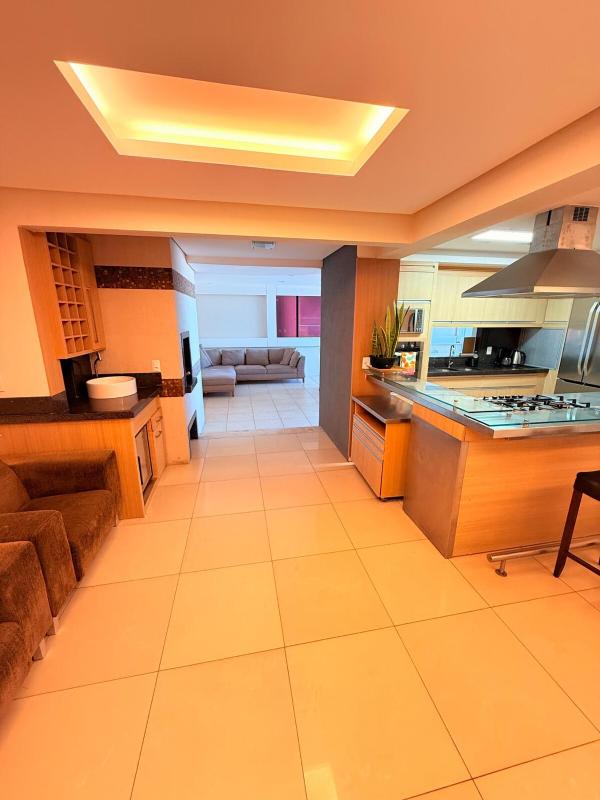 Penthouse na Av Atlântica with Sea Front and Spa - image 13