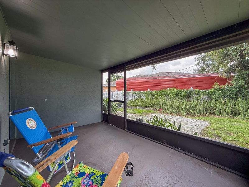 2737 Bel Aire Circle - image 28