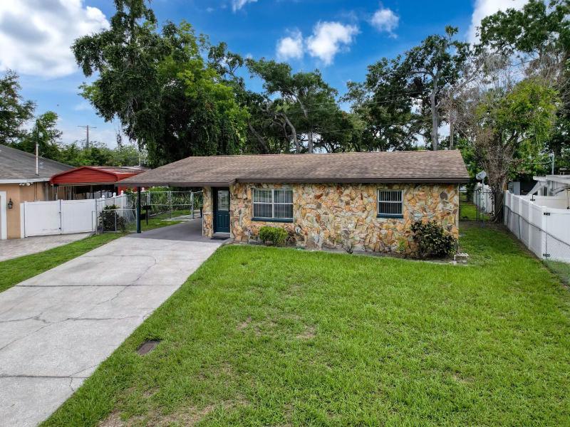 2737 Bel Aire Circle - image 10
