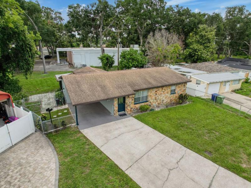 2737 Bel Aire Circle - image 25