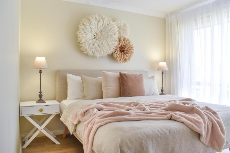 Newly Renovated Quiet 5min Walk to the Beach - image 11