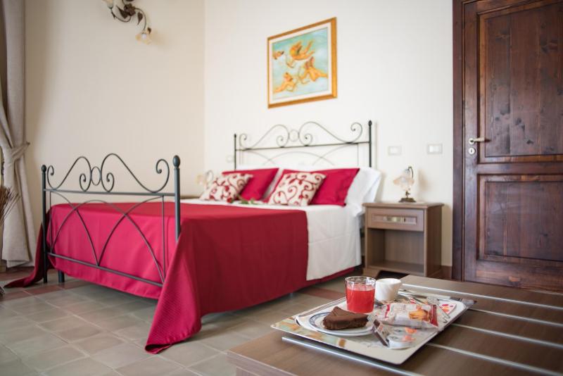 Deluxe Double Room with Balcony image 1