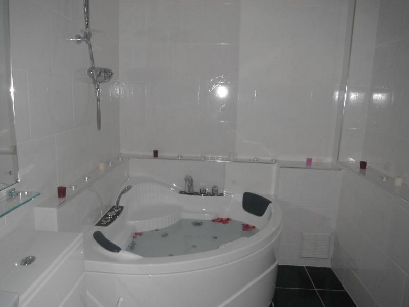 Executive Double Room image 3