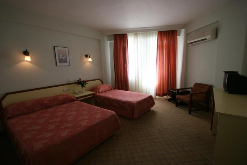 Kleopatra Beach Hotel - image 2