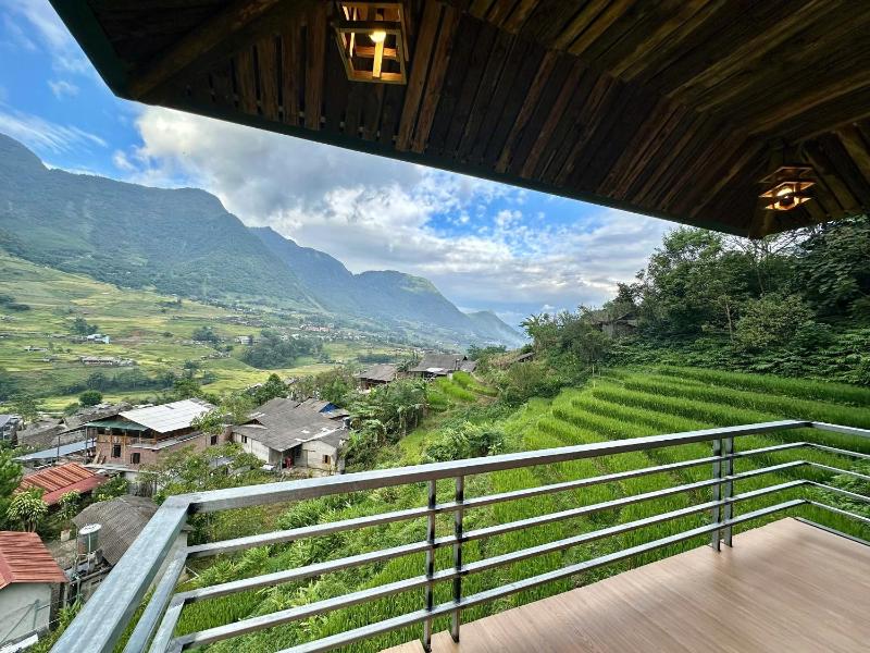 Tavan Chopai Homestay - image 41