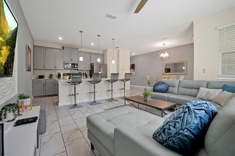 5017 WINDERMERE 4BED - image 33