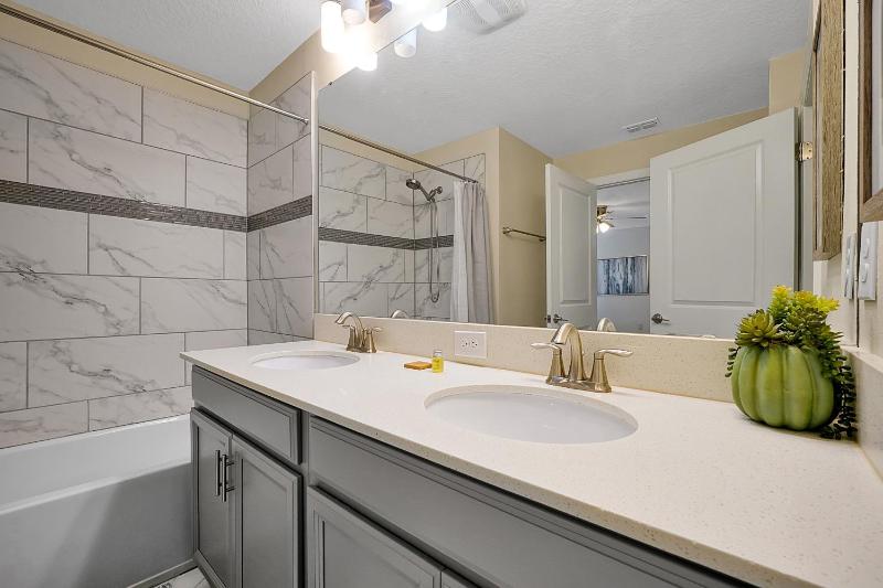 5017 WINDERMERE 4BED - image 37