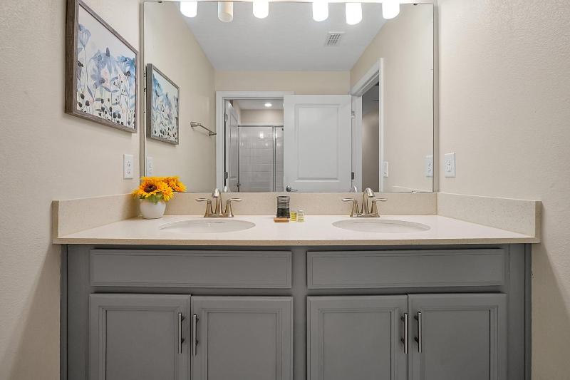 5017 WINDERMERE 4BED - image 42