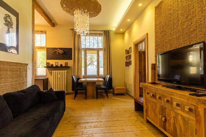 Africana Apartment by Grand Apartments - image 14
