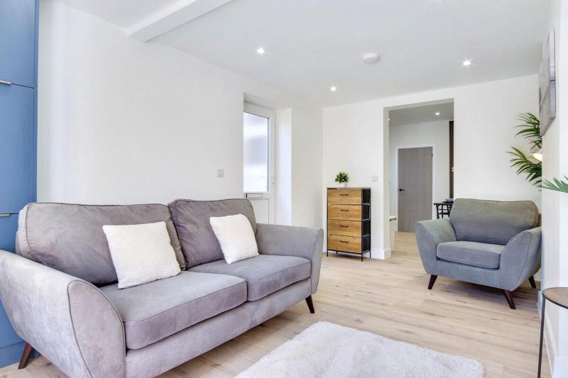 19a St Leonards - image 9