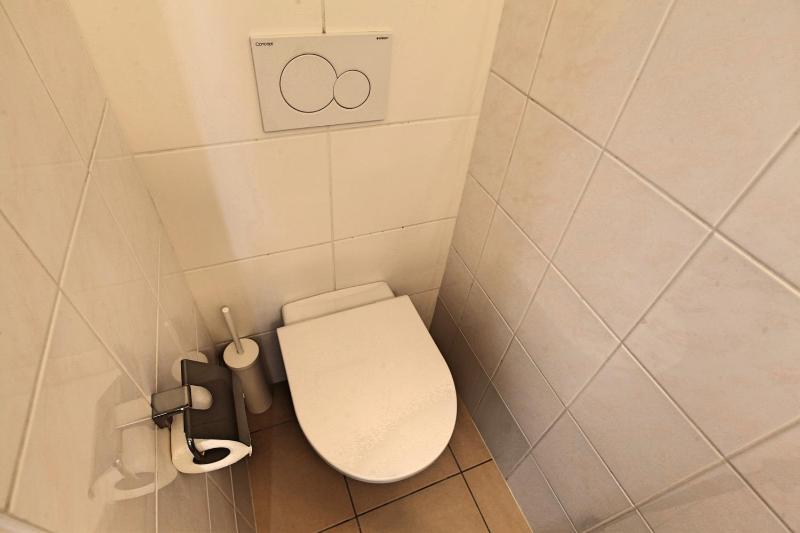 One-Bedroom Apartment image 4