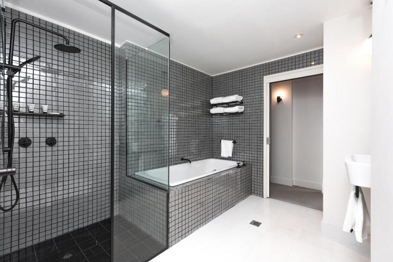 Cityvoo - Luxury King Room image 2