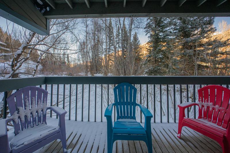 Riverside C03 Walk to Gondola Hot Tubs - 2 Br 2 Ba Sleeps 6 - image 8