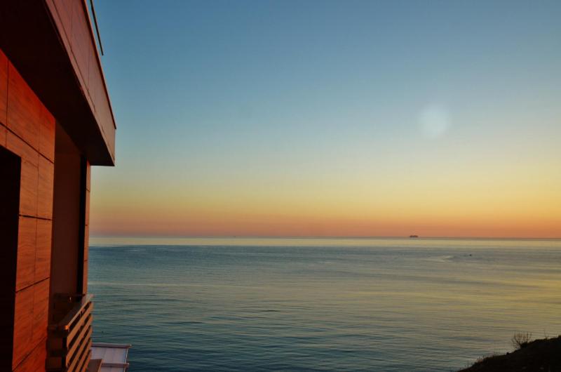 West Beach Apartment - image 10