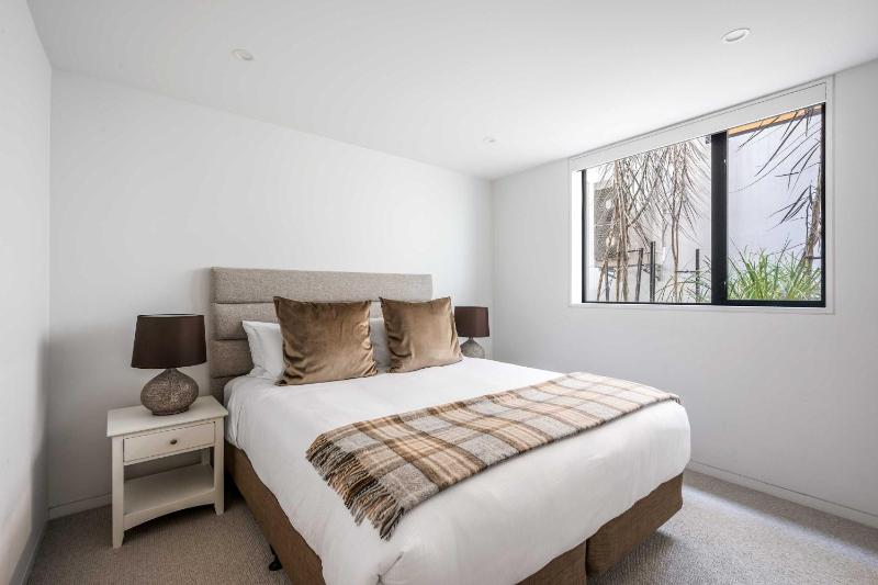 Lakehouse 3- Free Parking- Walk To Town- Air Con - image 39