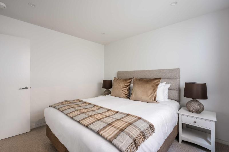 Lakehouse 3- Free Parking- Walk To Town- Air Con - image 31