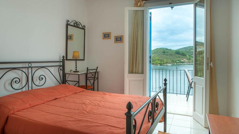 Apartment with Sea View image 4