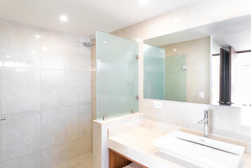 D410 Lorena Ochoa apts - image 31
