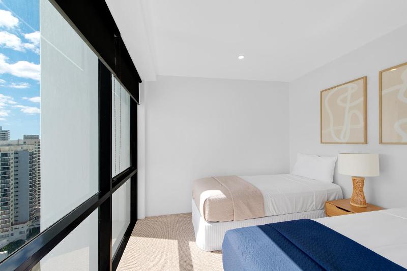 Apt 1197 - Circle on Cavill - Surfers Paradise - image 15